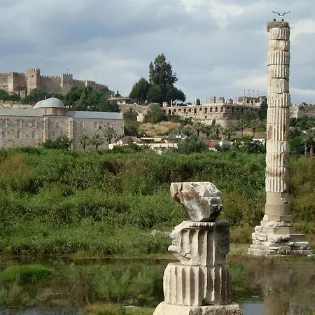 St John's House Willa *