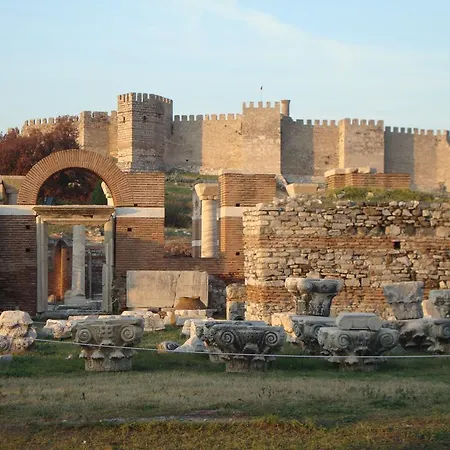 St John's House Willa