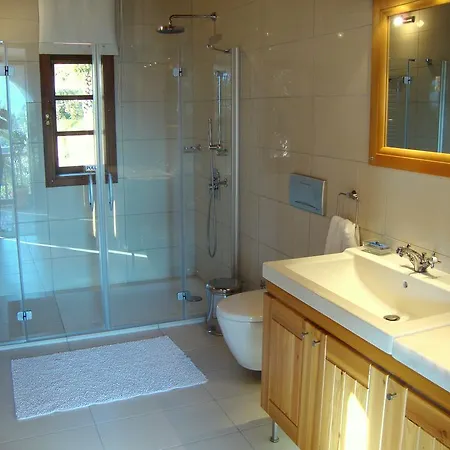 St John's House Вилла Сельчук