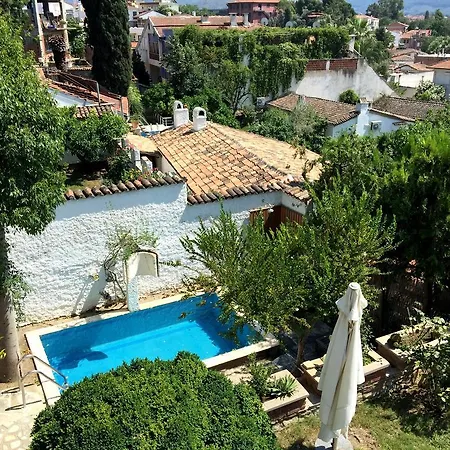 St John's House Сельчук