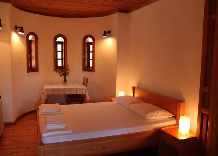 Villa St John's House *