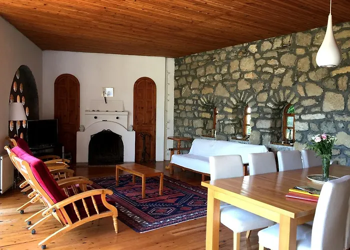 St John's House Villa *